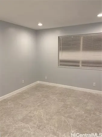 $3,400 | 4186 Kilauea Avenue, Unit DOWNSTAIRS, Honolulu, HI 96816