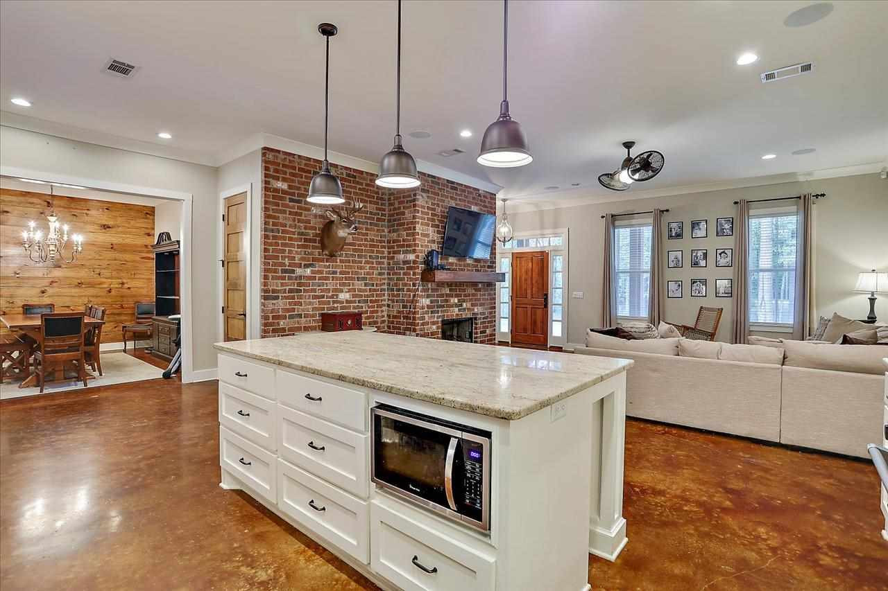 1398 Monterey Road Florence, MS 39073 - Photo 18 of 48 Photo 18