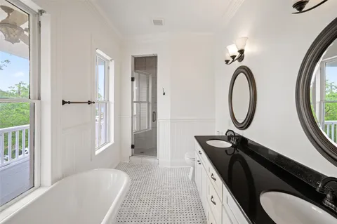 $695,000 | 1819 Decatur Street, Houston, TX 77007