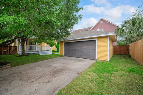 $695,000 | 1819 Decatur Street, Houston, TX 77007