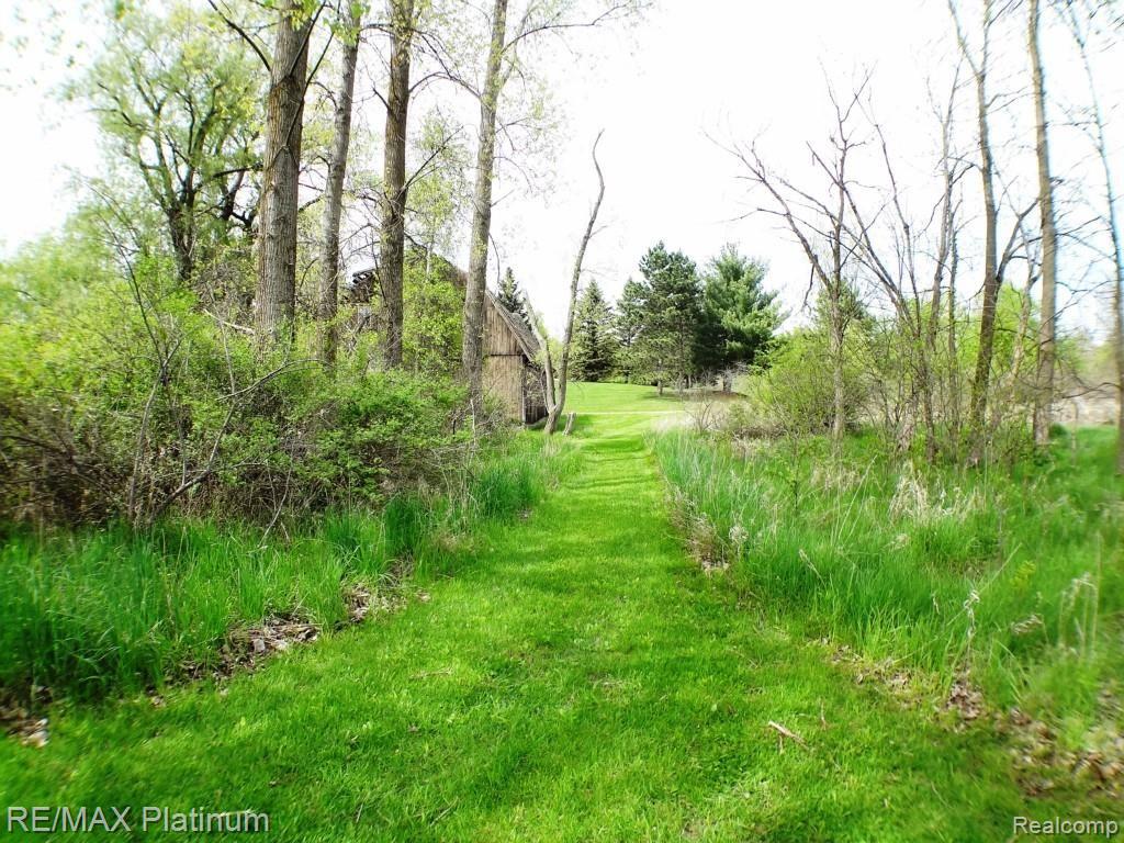 900 Argentine Road Howell, MI 48843 - Photo 45 of 48 DSC09344.jpg