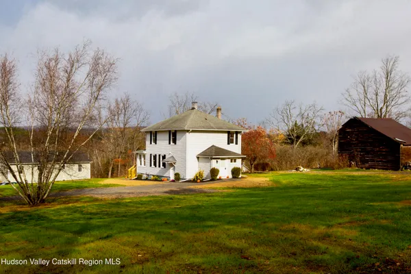 $519,000 | 40 Highland Avenue, Kerhonkson, NY 12446