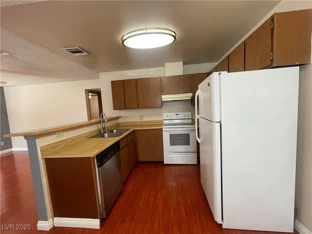 $995 | 2742 Alicialynn Way, Unit D, Las Vegas, NV 89121