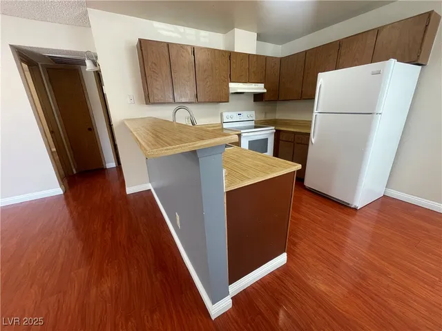 $995 | 2742 Alicialynn Way, Unit D, Las Vegas, NV 89121