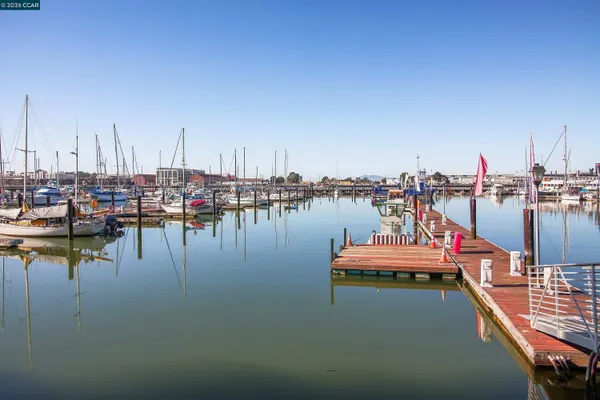 $308,000 | 196 Nantucket Lane, Vallejo, CA 94590