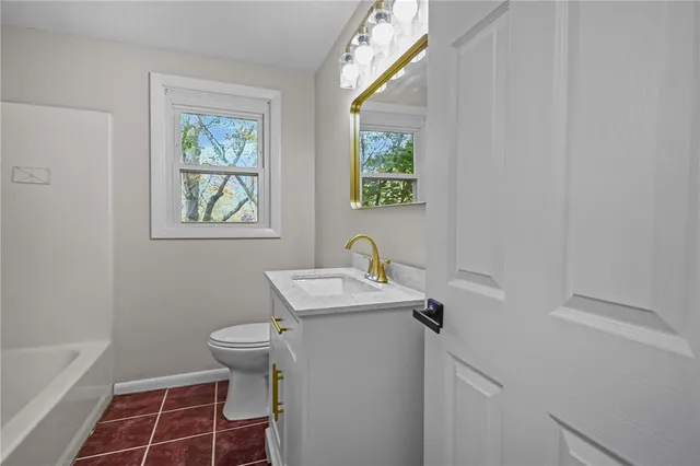 $439,000 | 23 Canterbury Drive, Westerly, RI 02808