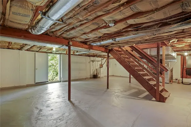 $439,000 | 23 Canterbury Drive, Westerly, RI 02808