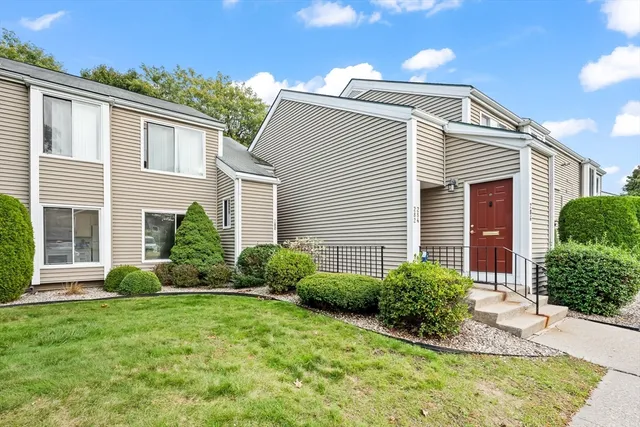 $220,000 | 282 Nassau Drive, Unit 282, Springfield, MA 01129
