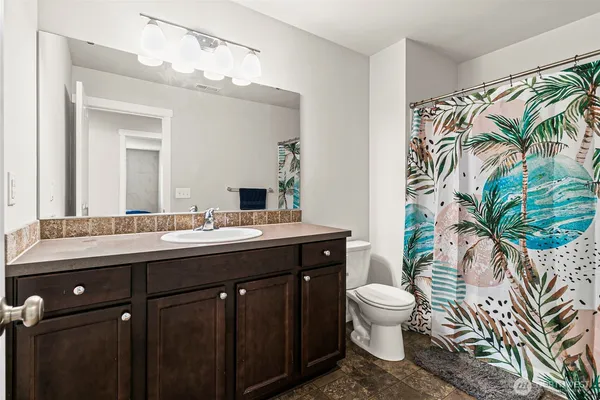 $625,000 | 912 O'Farrell Lane Northwest, Orting, WA 98360