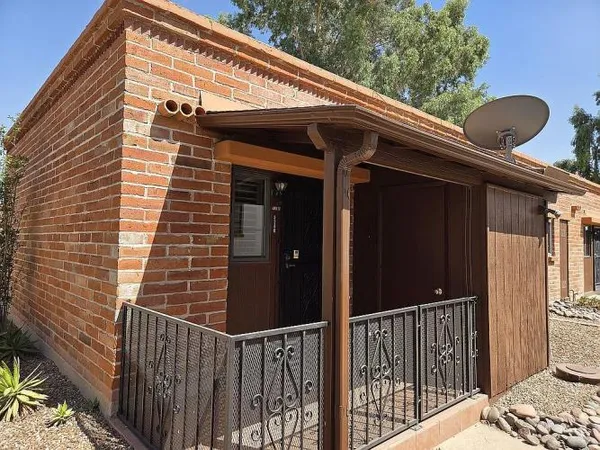 $189,950 | 328 South Paseo Pena, Unit D, Green Valley, AZ 85614