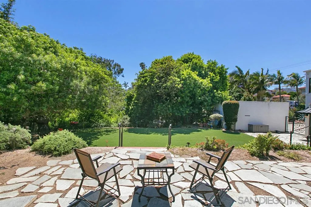 2355 Willow Street San Diego, CA 92106 - Photo 25 of 25 a view of a chairs and table in patio with a yard