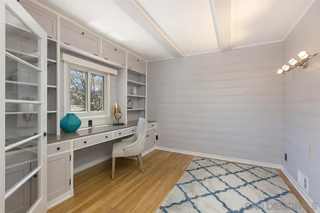 2355 Willow Street San Diego, CA 92106 - Photo 9 of 25 a workspace with furniture and window