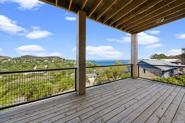 $1,250,000 | 1123 Ledge Path, Canyon Lake, TX 78133