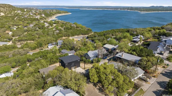 $1,250,000 | 1123 Ledge Path, Canyon Lake, TX 78133