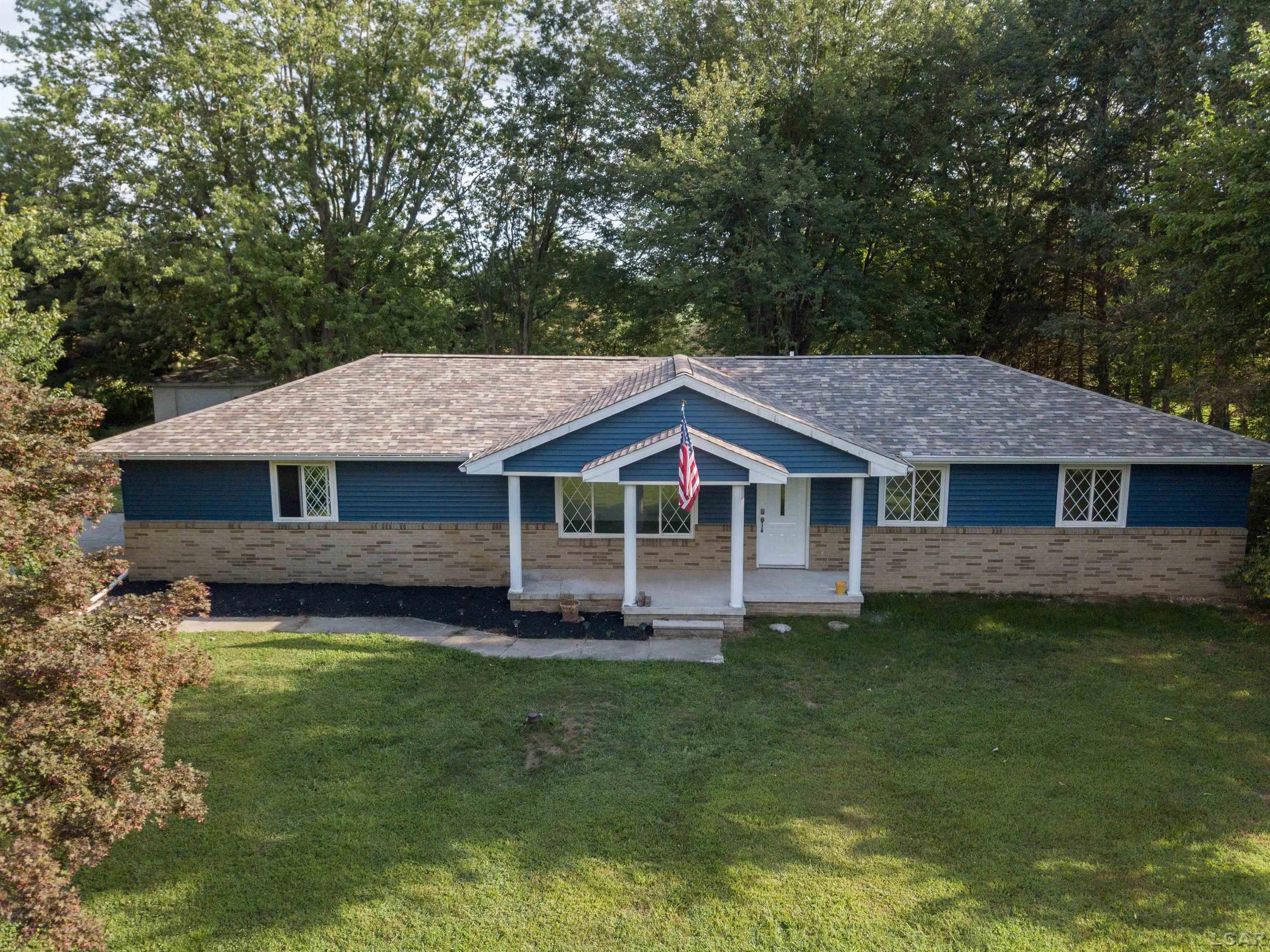 2121 East Carleton Road Adrian, MI 49221 - Photo 2 of 40