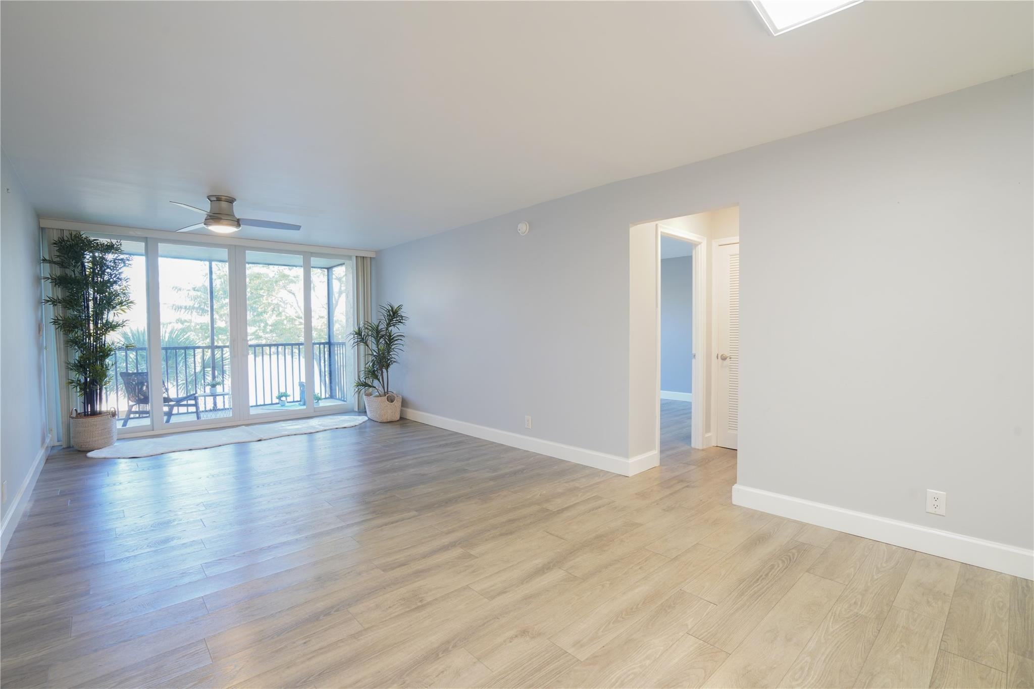 7 Royal Palm Way, Unit 304 Boca Raton, FL 33432 - Photo 8 of 30 Photo 8
