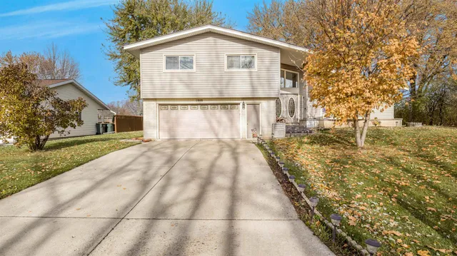 $434,000 | 1800 Michigan Avenue, Sun Prairie, WI 53590