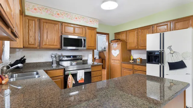 $434,000 | 1800 Michigan Avenue, Sun Prairie, WI 53590