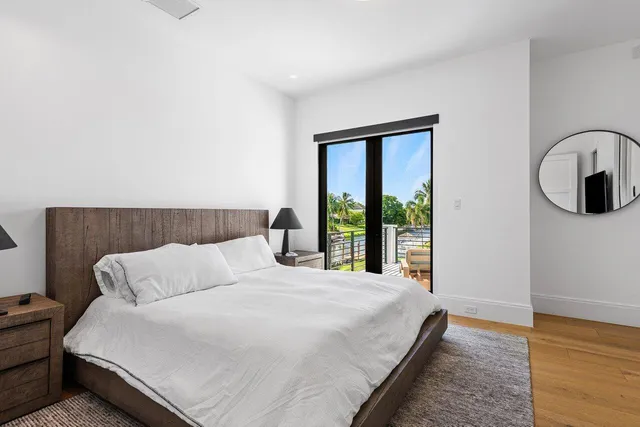 $6,495,000 | 830 Lake Shore Drive, Delray Beach, FL 33444