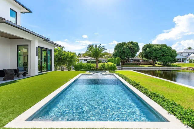$6,495,000 | 830 Lake Shore Drive, Delray Beach, FL 33444