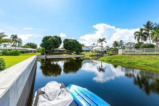 $6,495,000 | 830 Lake Shore Drive, Delray Beach, FL 33444