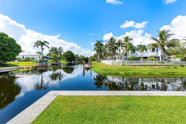 $6,495,000 | 830 Lake Shore Drive, Delray Beach, FL 33444