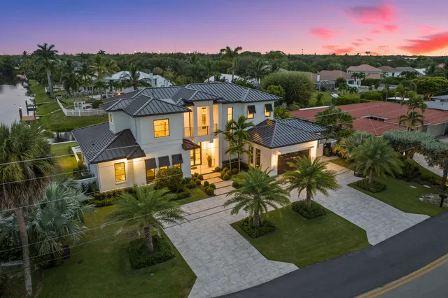 $6,495,000 | 830 Lake Shore Drive, Delray Beach, FL 33444