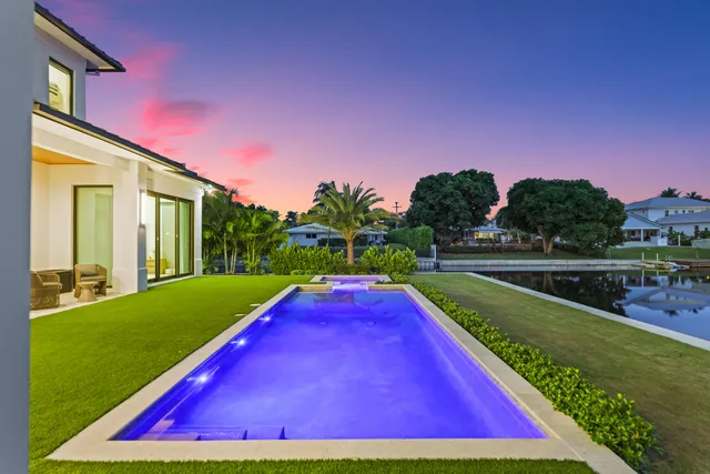 $6,495,000 | 830 Lake Shore Drive, Delray Beach, FL 33444