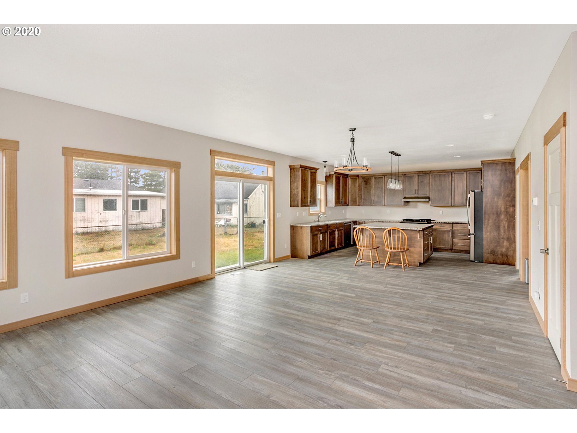 1166 Ave East Seaside, OR 97138 - Photo 5 of 31