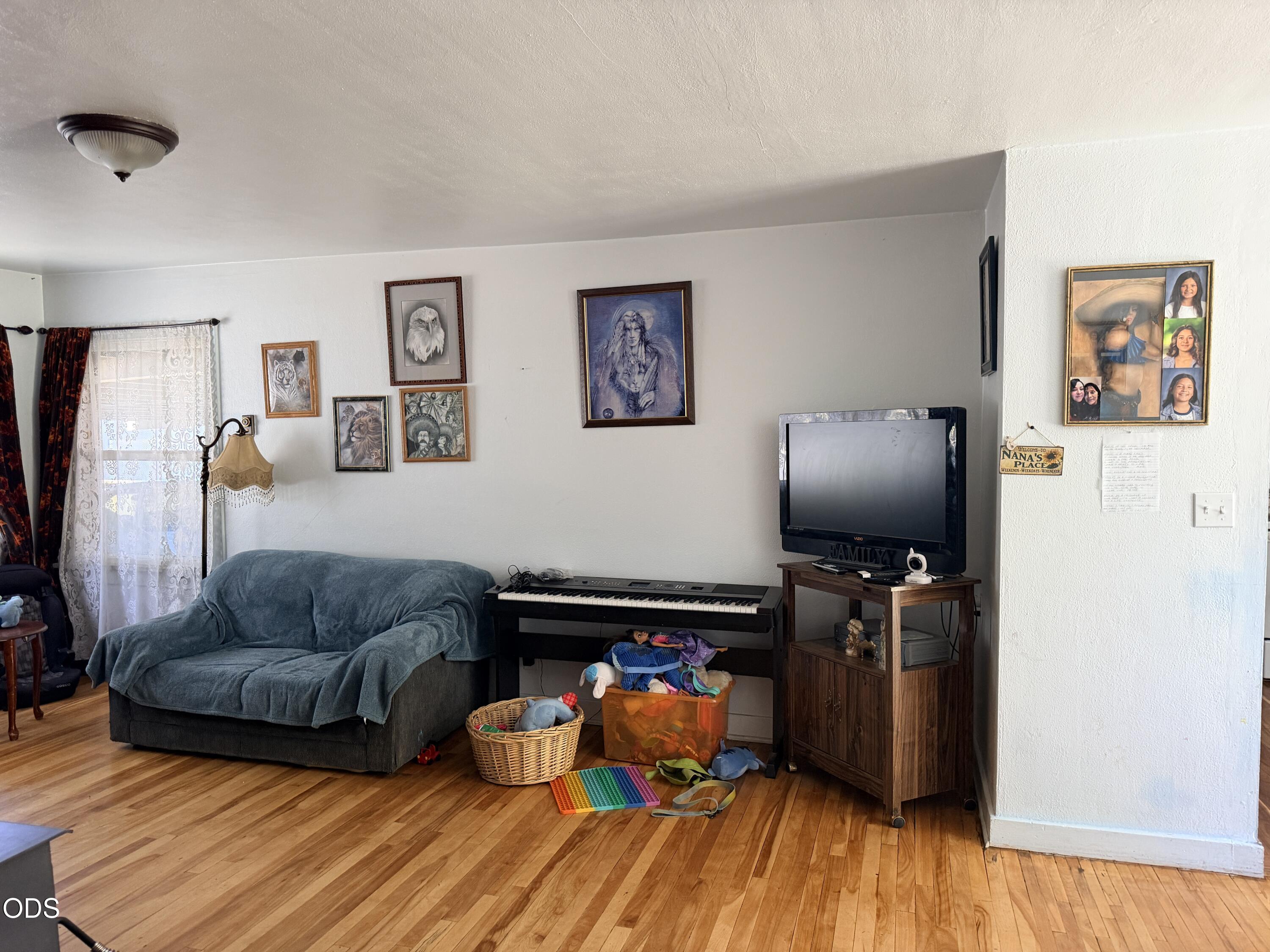 862 Northeast 8th Street Bend, OR 97701 - Photo 5 of 18