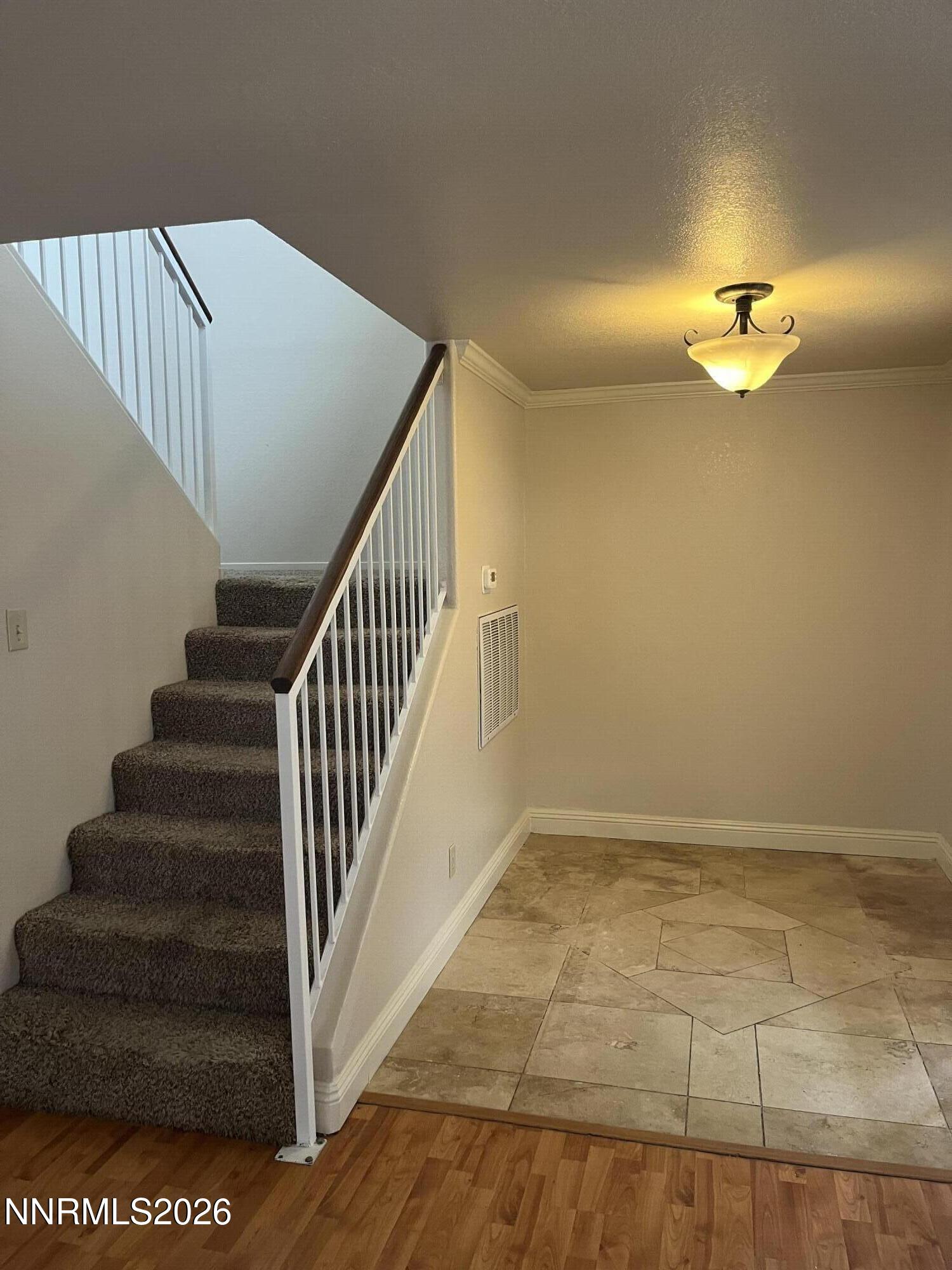 3300 White Lake Parkway Reno, NV 89508 - Photo 4 of 17 a view of entryway