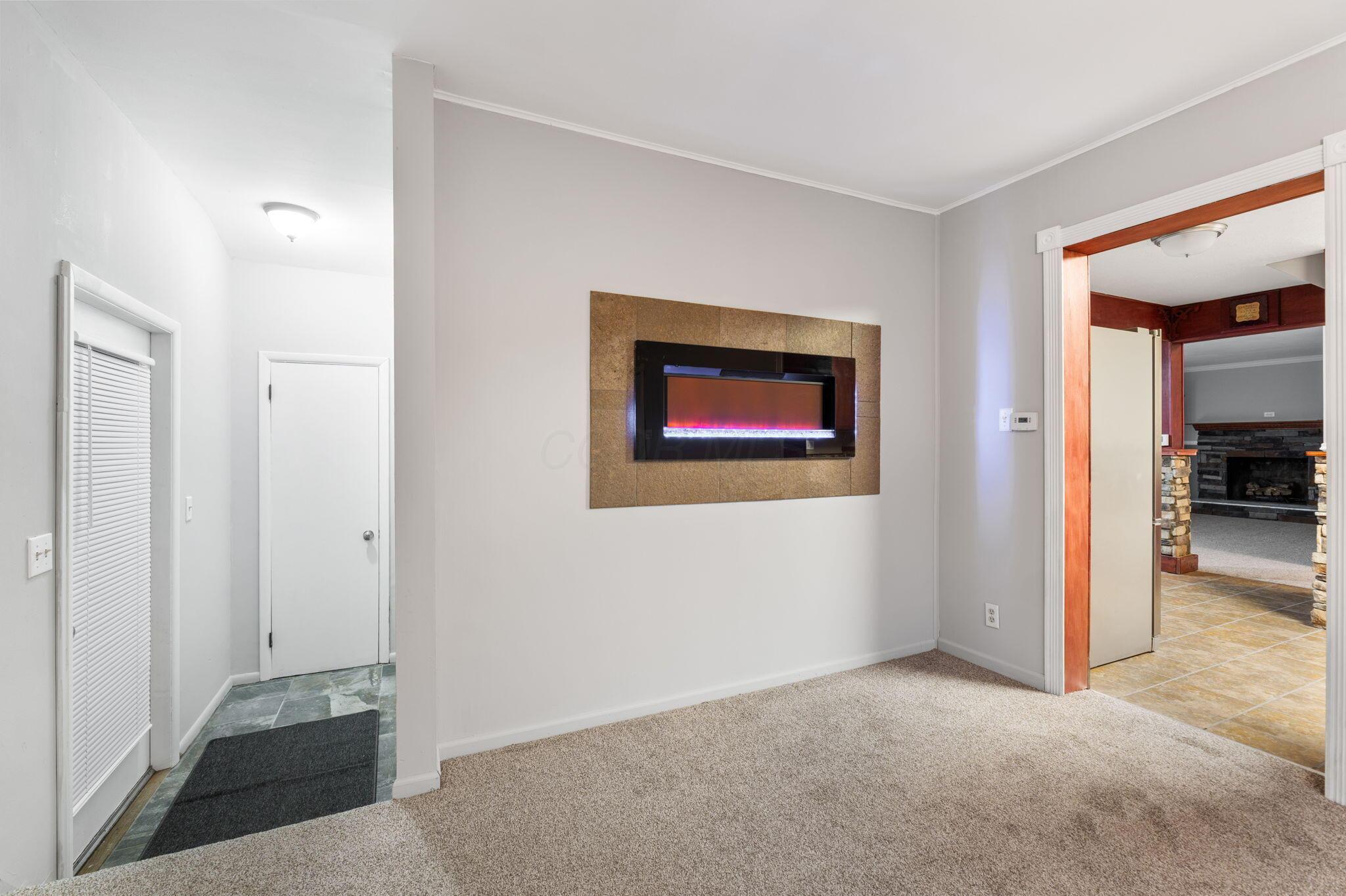 761 Ross Road Columbus, OH 43213 - Photo 26 of 78 761 Ross Road (Interior)-19