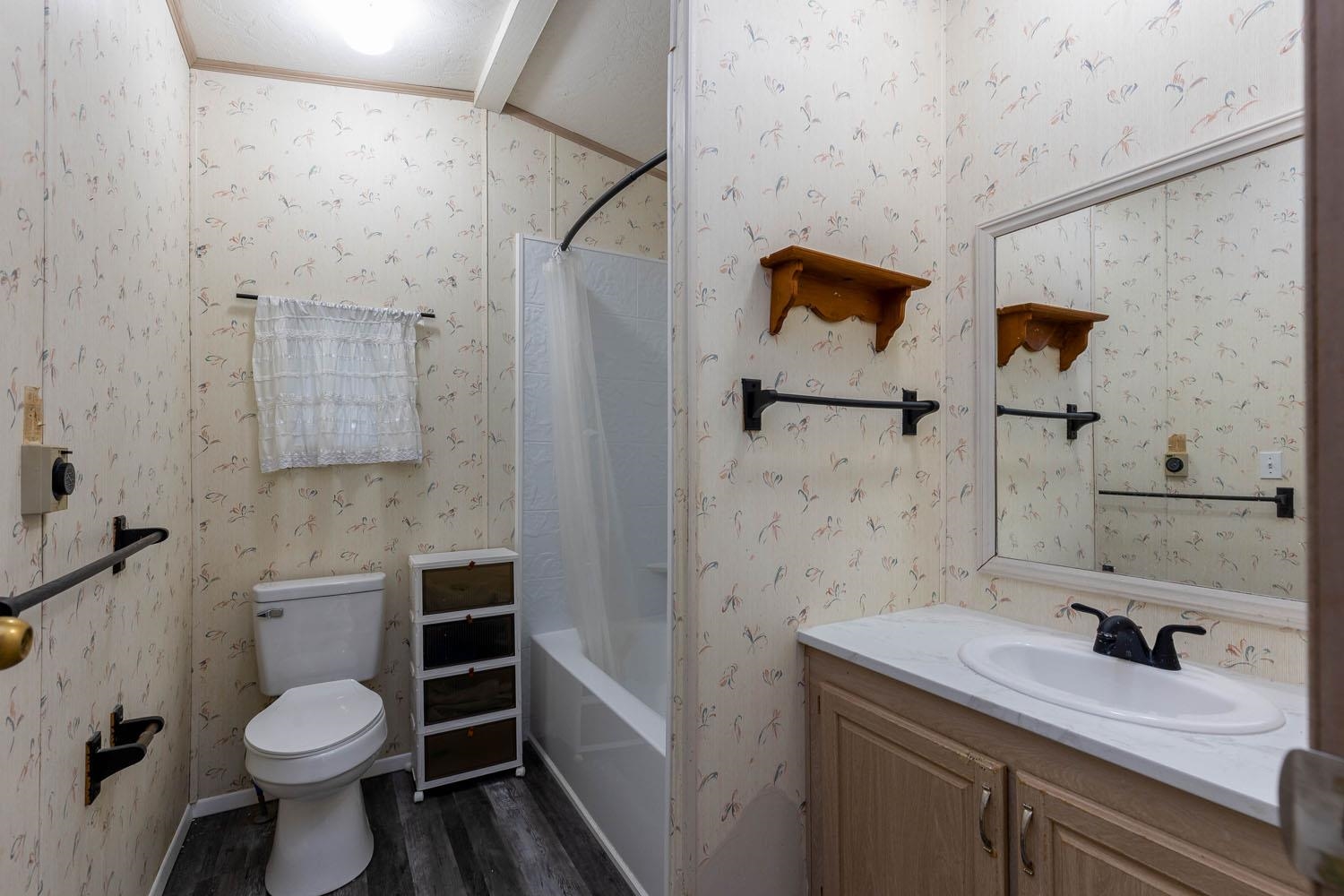 3920 East Center Road, Unit 20 Mead, WA 99021 - Photo 13 of 21