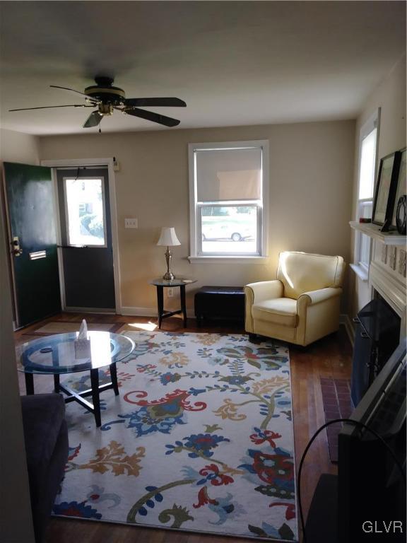 3111 Edinburgh Road Allentown, PA 18104 - Photo 3 of 14 Gallery Image 3