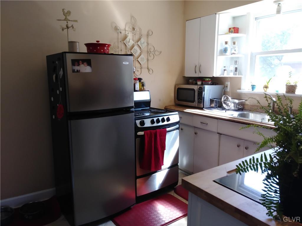 3111 Edinburgh Road Allentown, PA 18104 - Photo 5 of 14 Gallery Image 5