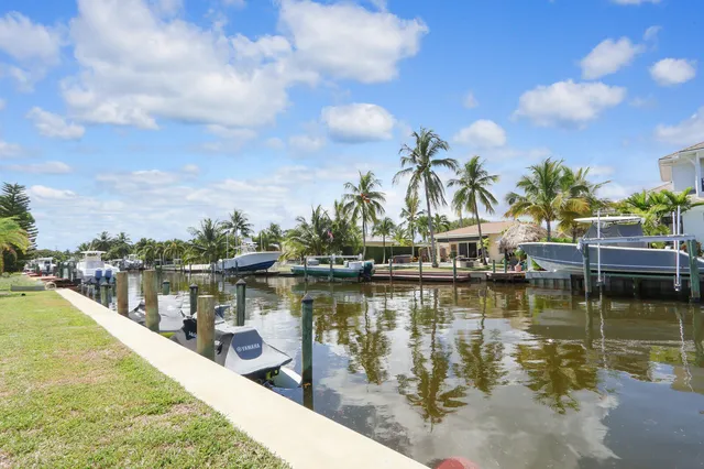 $4,900,000 | 934 North Loxahatchee Drive, Jupiter, FL 33458