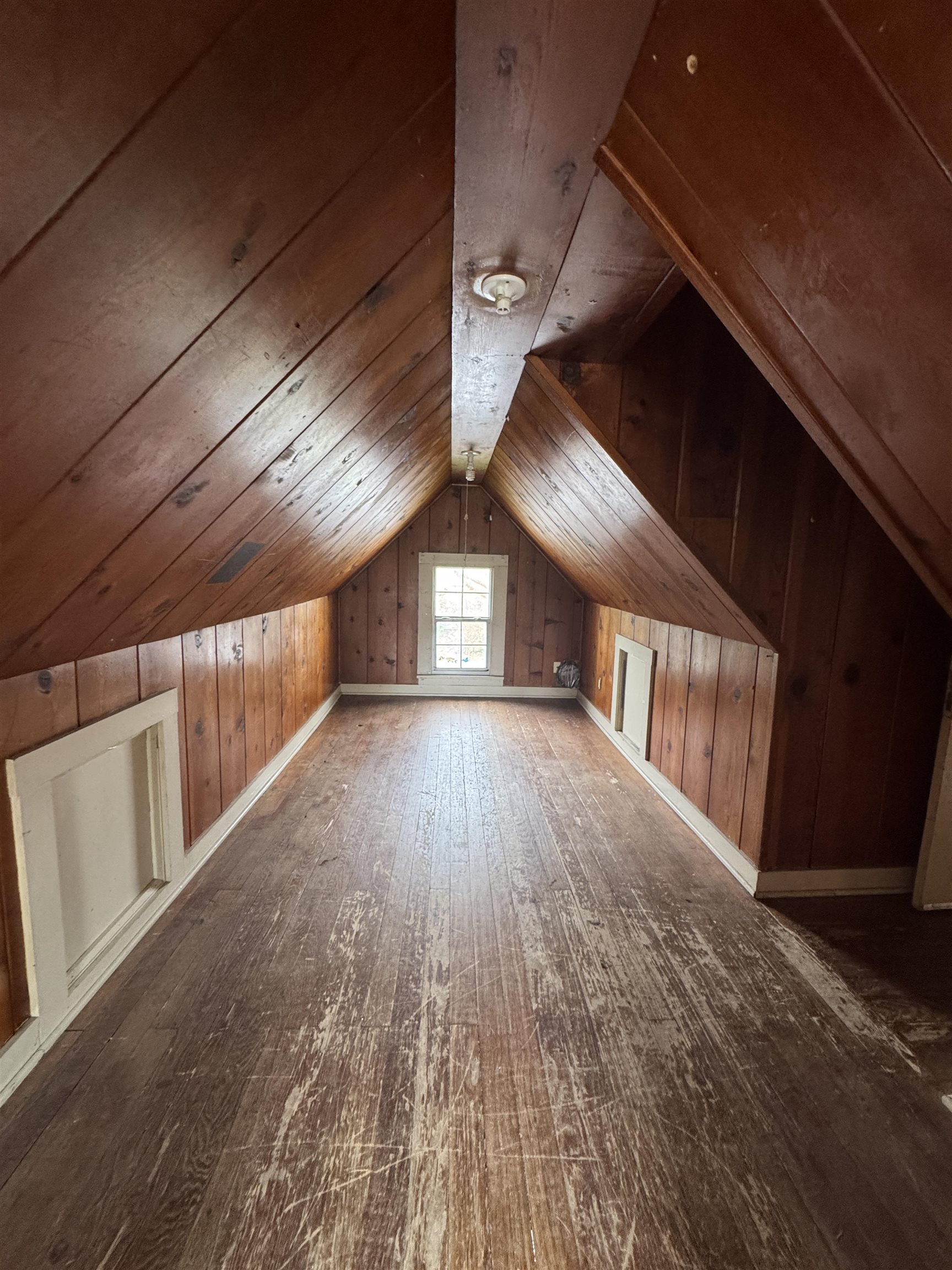 225 Lassen Street Chester, CA 96020 - Photo 14 of 23 a view of hallway with wooden floor