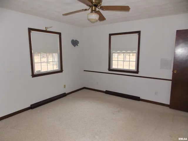 $355,000 | 1723 Walnut Hill Road, Centralia, IL 62801