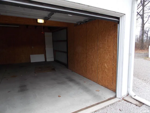 $355,000 | 1723 Walnut Hill Road, Centralia, IL 62801