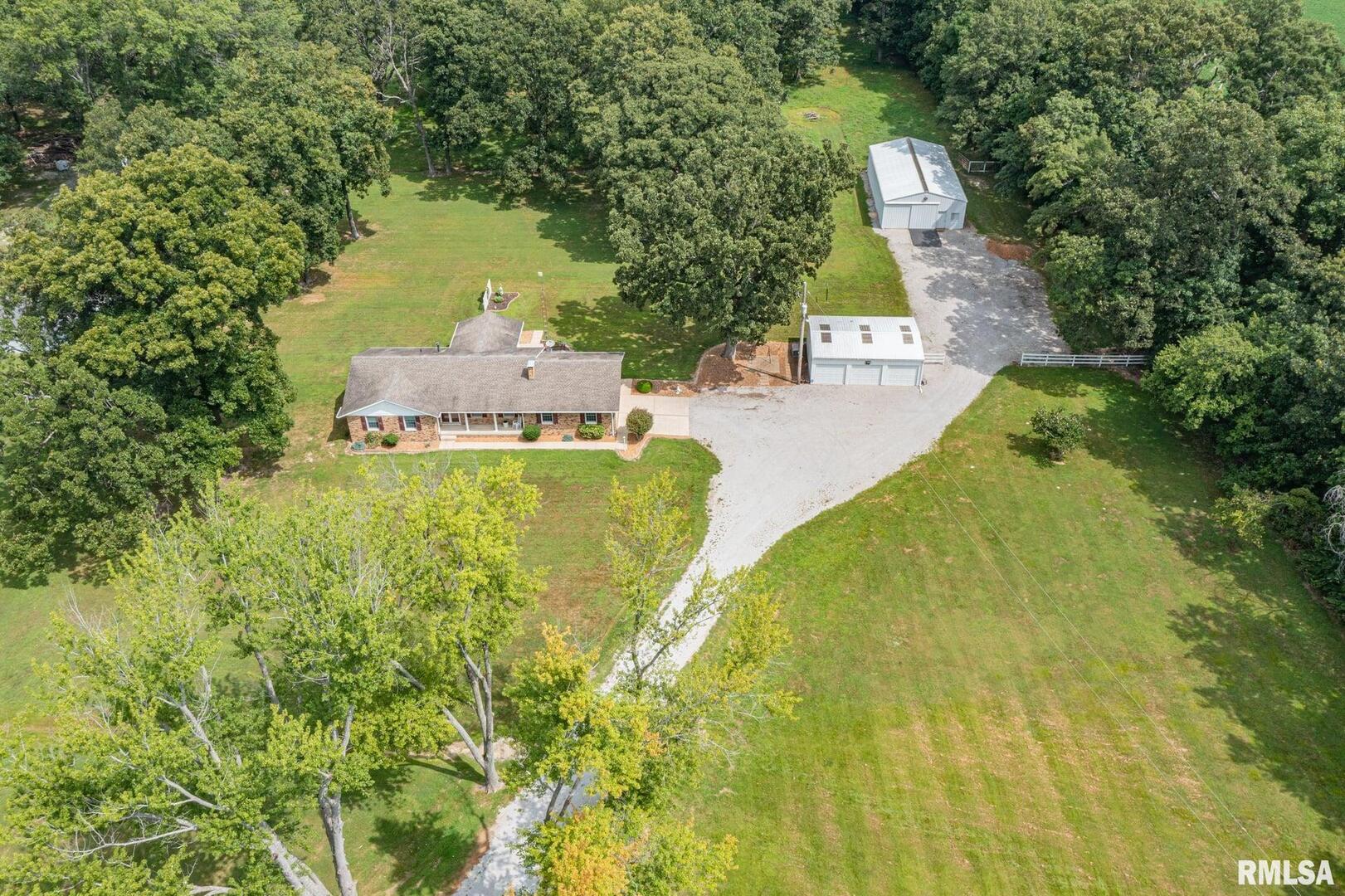 1723 Walnut Hill Road Centralia, IL 62801 - Photo 44 of 49