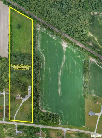 $355,000 | 1723 Walnut Hill Road, Centralia, IL 62801