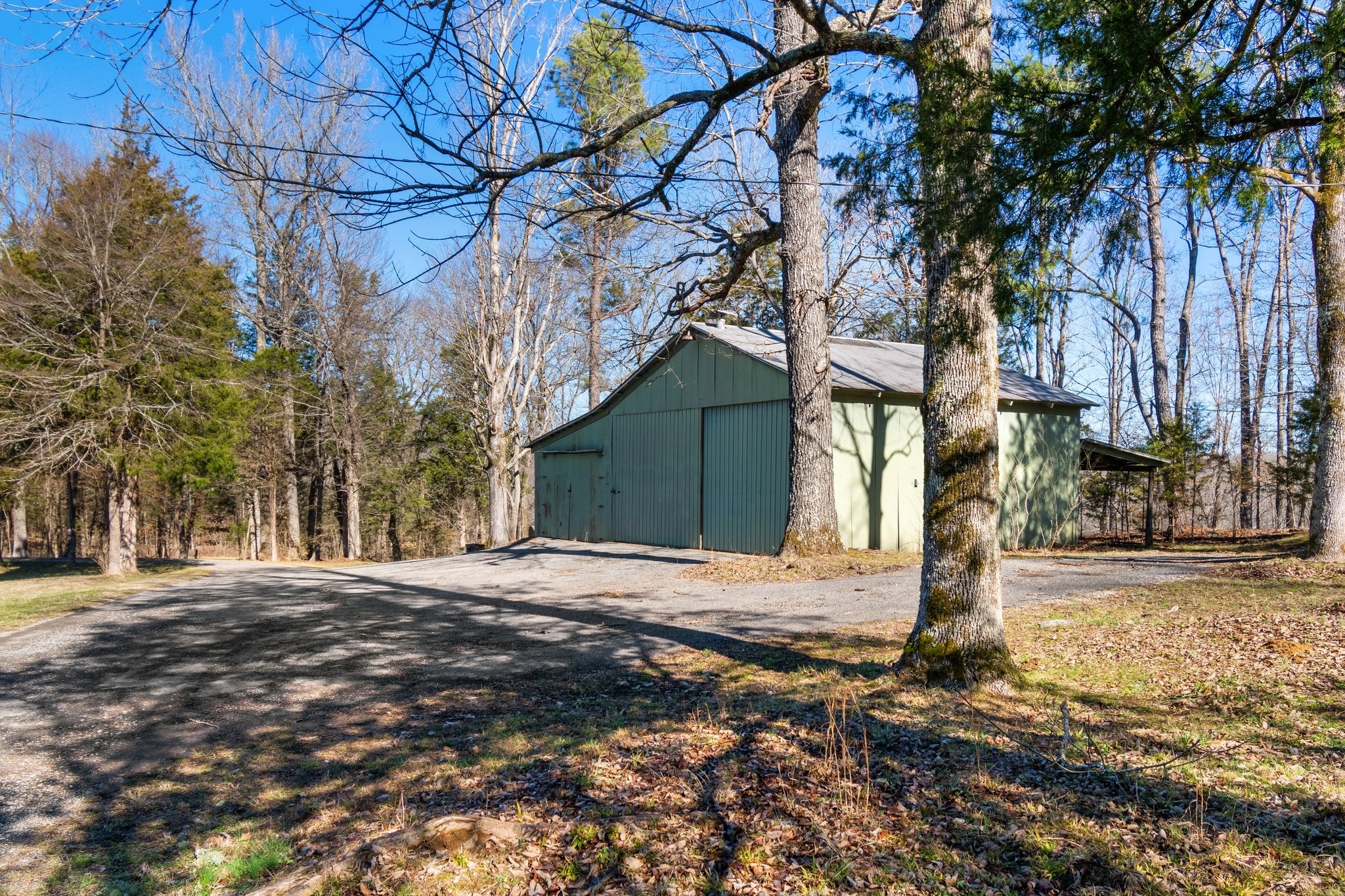 599 Horseshoe Bend Road Linden, TN 37096 - Photo 33 of 51