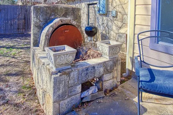 $2,700 | 204 Lovera Boulevard, San Antonio, TX 78212
