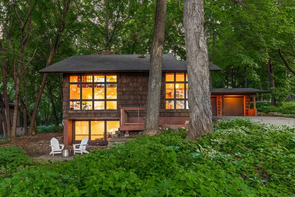 $850,000 | 27665 Island View Road, Excelsior, MN 55331
