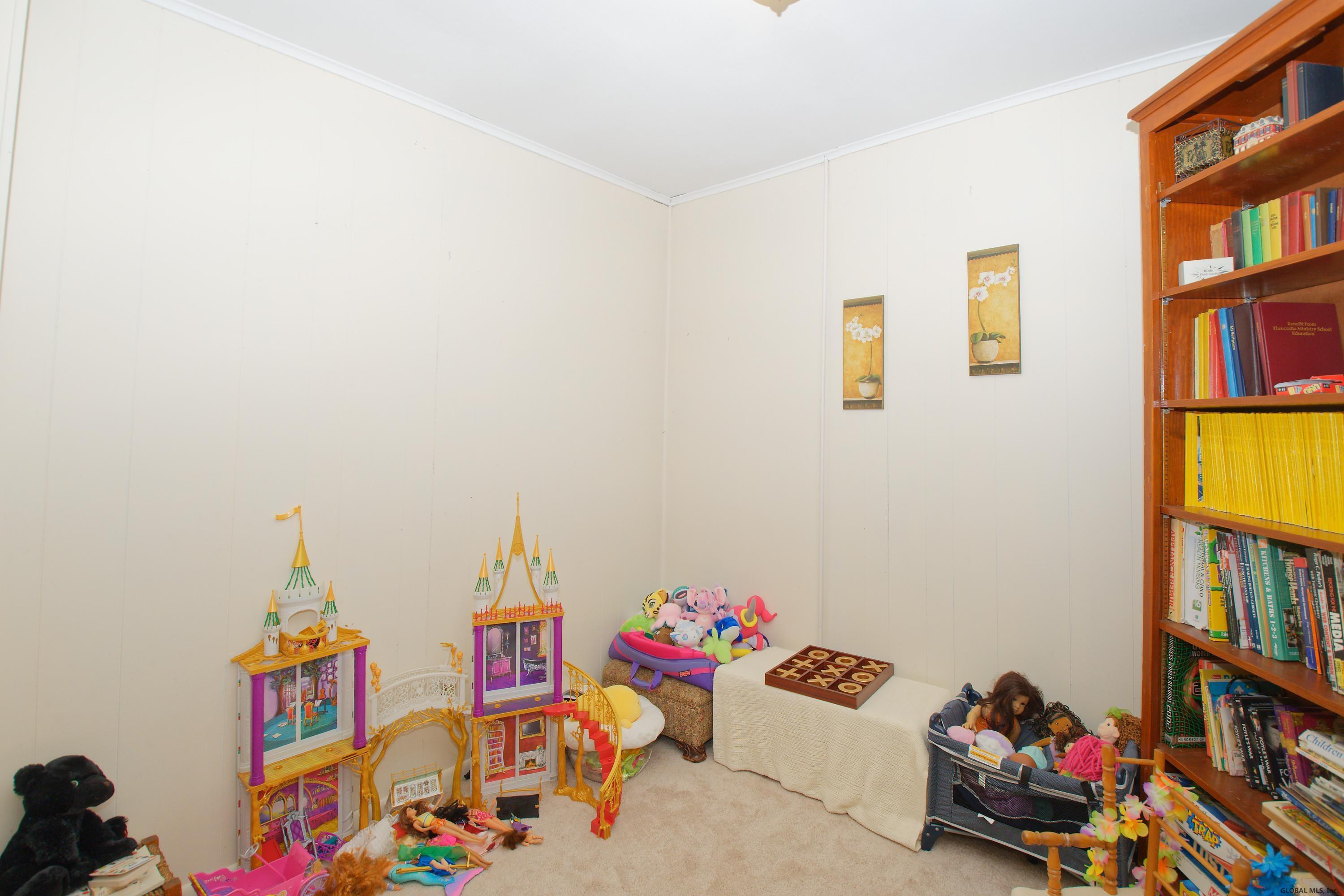 82 Dunsbach Road Halfmoon, NY 12065 - Photo 15 of 41 Photo 15