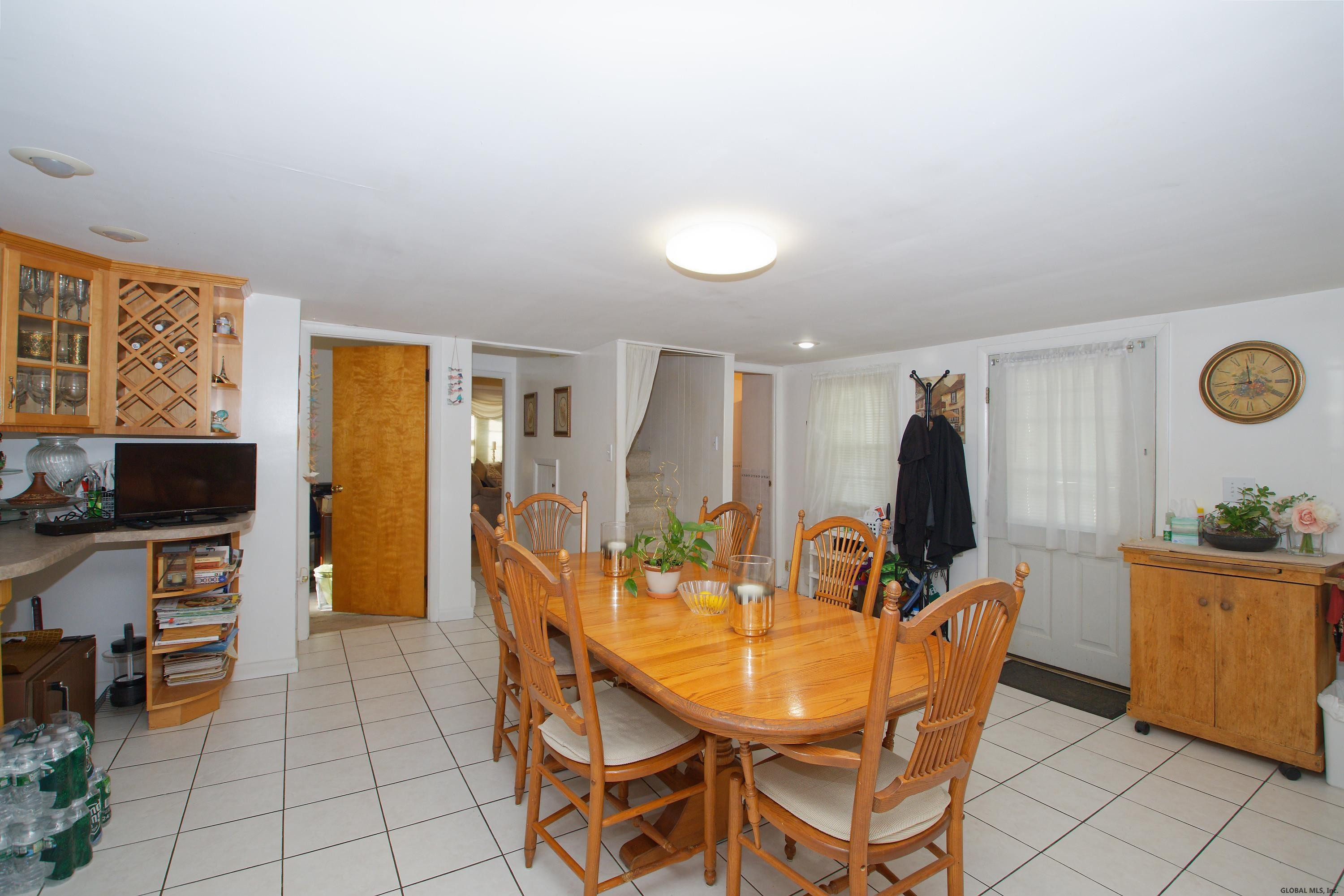 82 Dunsbach Road Halfmoon, NY 12065 - Photo 9 of 41 Photo 9