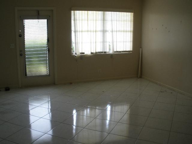 1075 Exeter, Unit 1075 Boca Raton, FL 33434 - Photo 3 of 5 Additional Photo