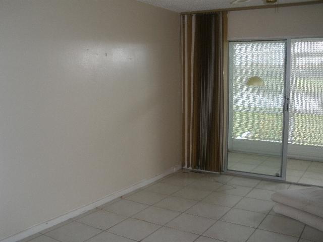 1075 Exeter, Unit 1075 Boca Raton, FL 33434 - Photo 4 of 5 Additional Photo