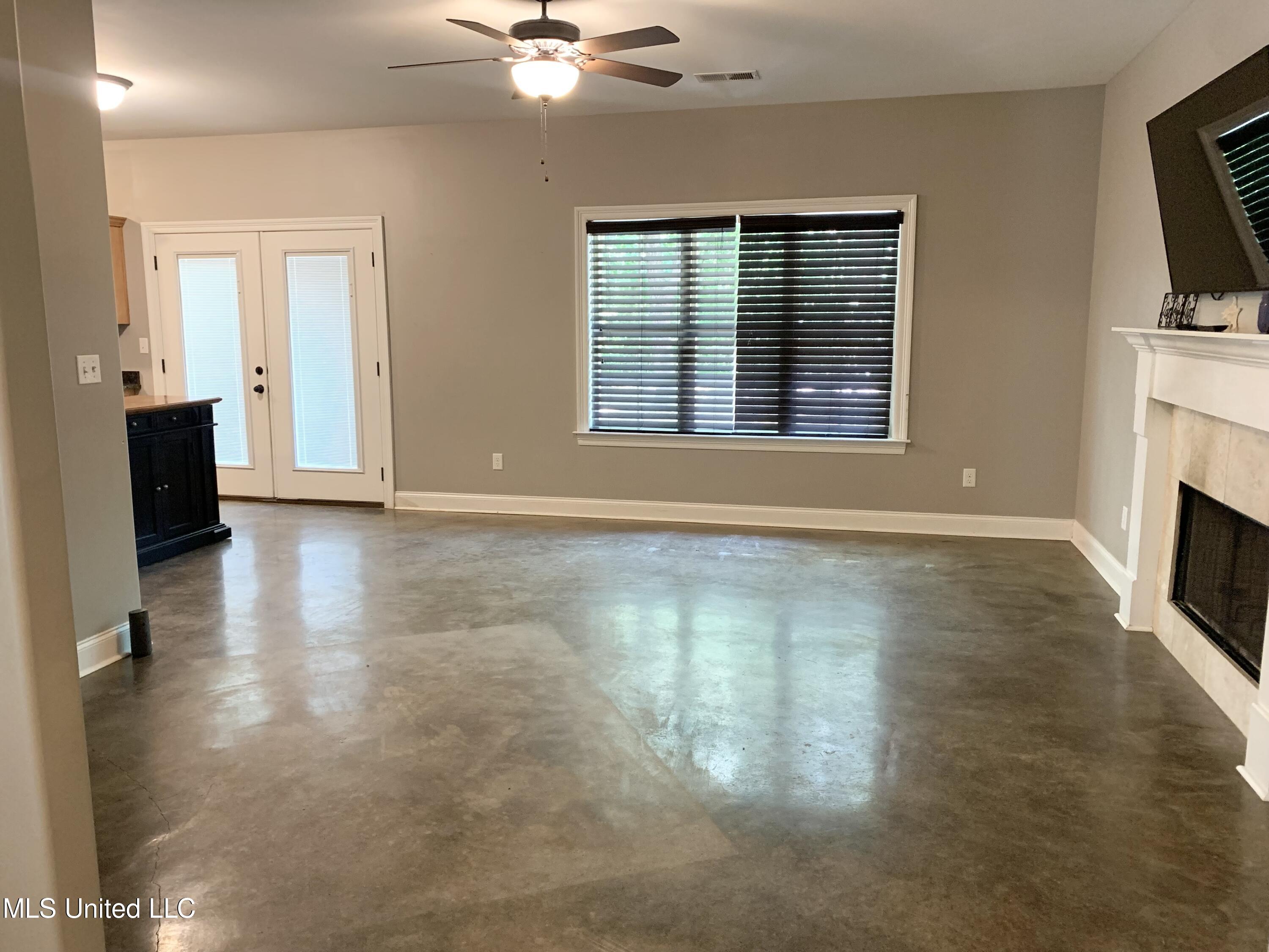 14181 Holly Springs Road Byhalia, MS 38611 - Photo 8 of 38 View from sitting room