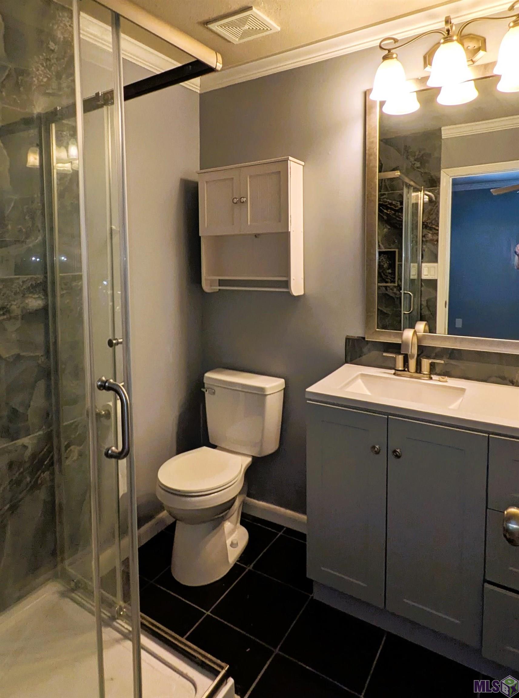 11591 Auburn Drive Baton Rouge, LA 70816 - Photo 12 of 22 Primary Bathroom Vanity